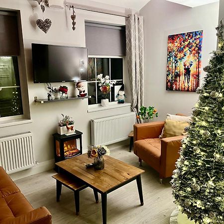 Trinity Apartments Four 1-Bedroom Apts Waterford City Centre Екстер'єр фото