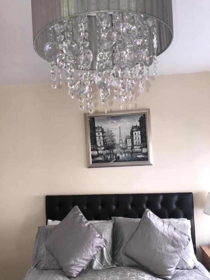 Trinity Apartments Four 1-Bedroom Apts Waterford City Centre Екстер'єр фото