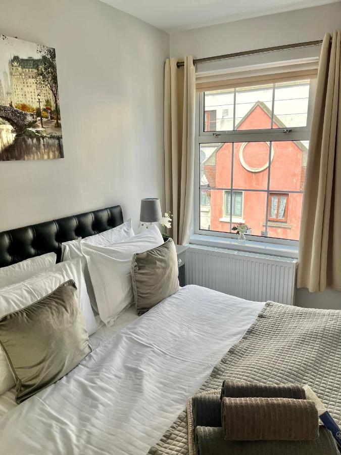 Trinity Apartments Four 1-Bedroom Apts Waterford City Centre Екстер'єр фото