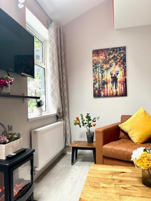 Trinity Apartments Four 1-Bedroom Apts Waterford City Centre Екстер'єр фото